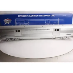 USA Trains 310002 G Santa Fe "Super Chief" Aluminum Baggage Car (Metal Wheels) - Your Source for Gaming Essentials* New