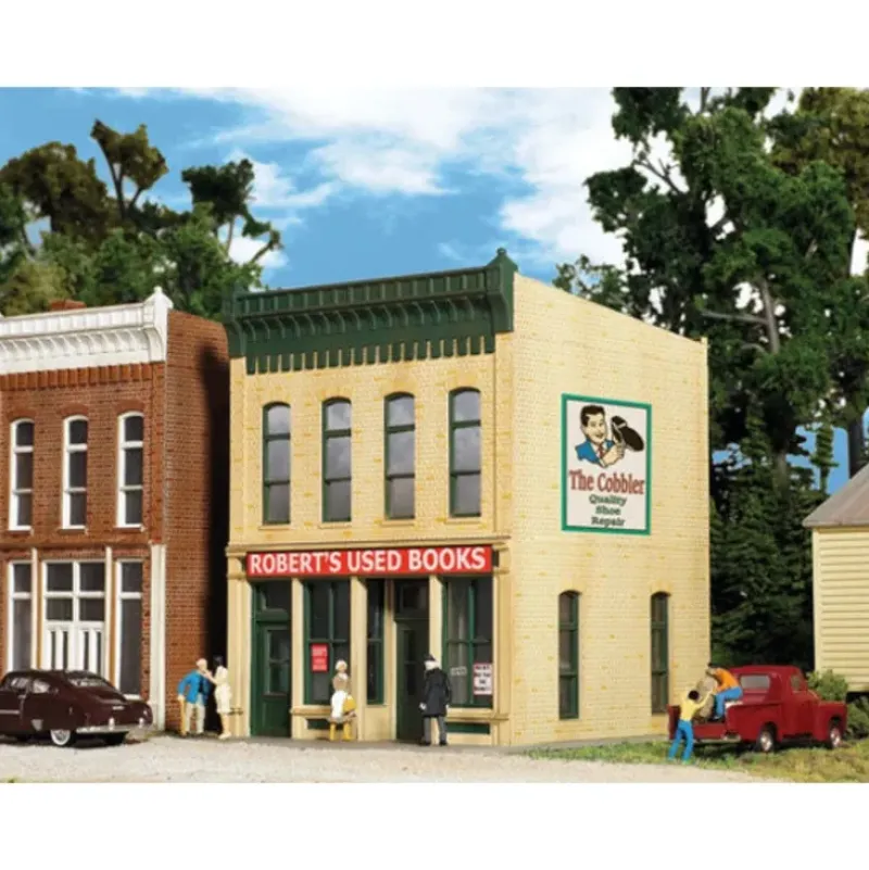 Walthers 933-3659 HO Robert's Used Books Building Kit - Your Source for Gaming Essentials* Clearance